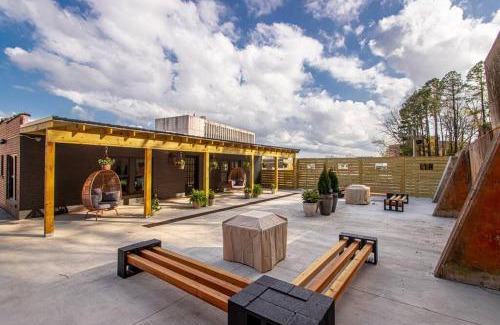 Hot Springs Apartment | Heart of Downtown, Steps to Bathhouses & Restaurants, Room # 102