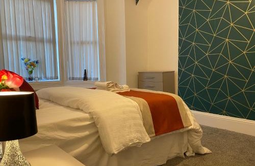 Heaton Apartment | Heaton Park Road Professional Lets