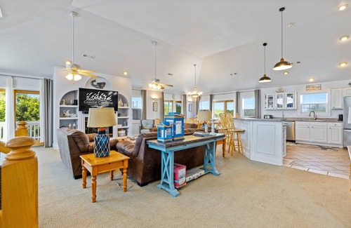 Pine Island House | Heaven Sent: Oceanside, private pool, hot tub, rec room and EASY beach access!