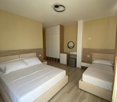 Shengjin Hotel | Helena Hotel
