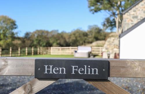 Rhyd-y-clafdy House | Hen Felin
