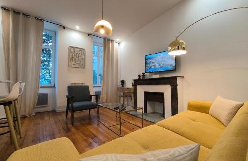 Centre Ville Apartment | Henri IV