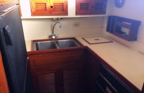 George Town Boat Rental | Here is the ultimate escape! Stay aboard this 42ft yacht in Exuma Bahamas!