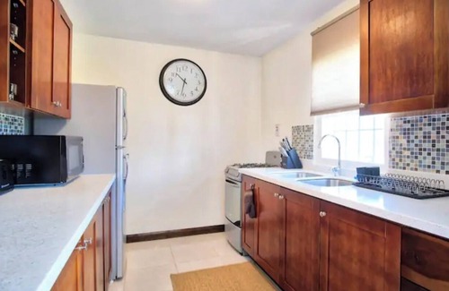 Portmore Apartment | Here'snn"Portmore's Bayfront Villas: Where Luxury Meets Serenity"nnnn