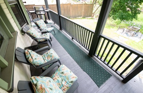 Nelson House | Heritage Home: fully licensed