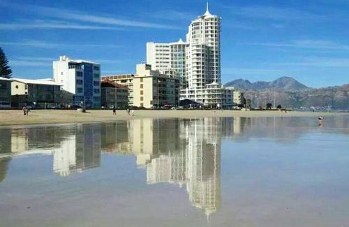 Strand Apartment | Hibernian Towers 807, Beach Road, Strand