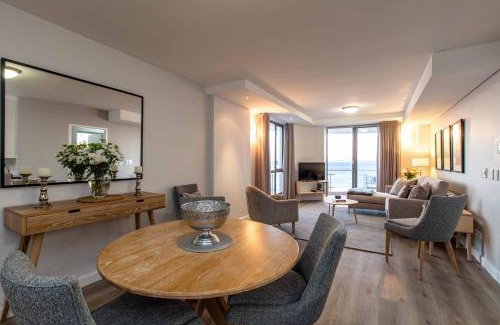 Strand Apartment | Hibernian Towers 807, Beach Road, Strand