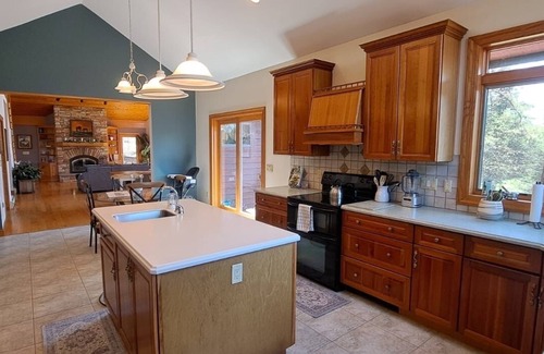 Salt Point House | Hidden Charm in Hudson Valley In Dutchess County