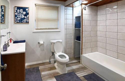 Communipaw Apartment | Hidden Gem-1Bedroom with Plenty Free Street Parking