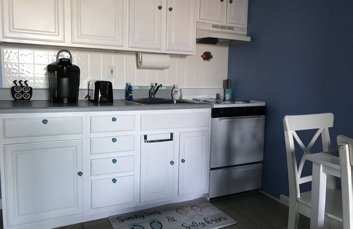 North Wildwood Condo | Hidden Gem! Breathtaking Ocean/Inlet view with heated pool & Wi-Fi