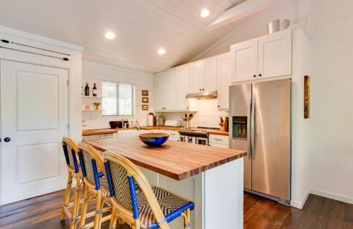 Sapphire House | High-End Sapphire Retreat on Fairfield Lake!