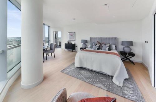 Canary Wharf Apartment | High level, two bedroom apartment