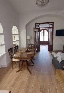 Biniaraix House | Hiker's TownHouse