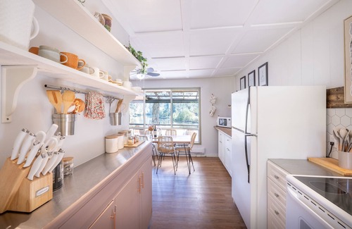 Minden Hills Cottage | Hills Haven Luxury Cottage - Minden Hills Escape for the Nature Enthusiast