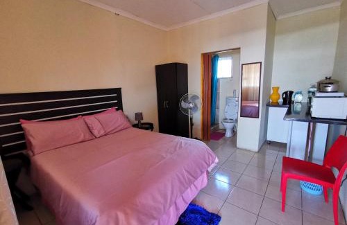 Mdumbi House | Hillside View Guesthouse