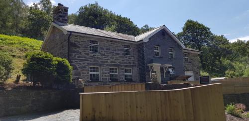 Maentwrog House | Hilltop Cottage/Penrhiw