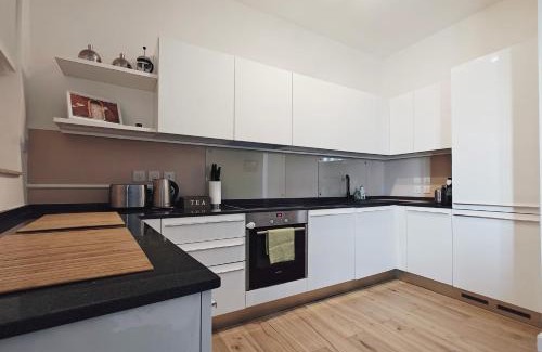 Kalkara Apartment | Hilltop Hideaway