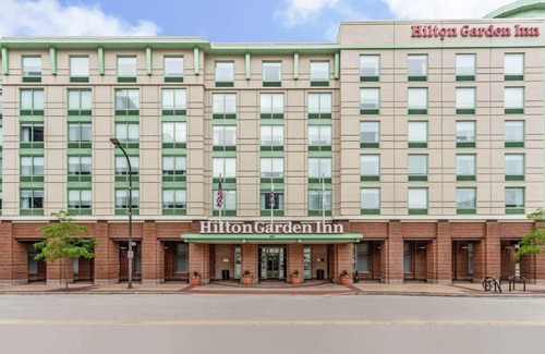 Evanston Hotel | Hilton Garden Inn Evanston