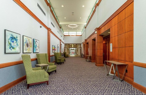 Evanston Hotel | Hilton Garden Inn Evanston