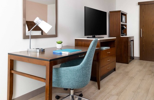 New Town Hotel | Hilton Garden Inn Key West/The Keys Collection