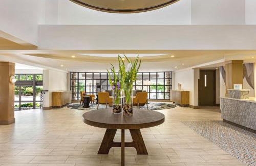 Monterey Hotel | Hilton Garden Inn Monterey