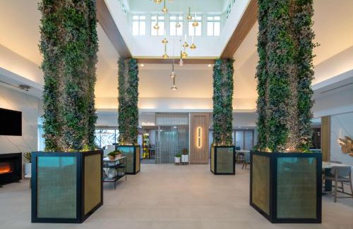 Airport North Hotel | Hilton Garden Inn Orlando Airport