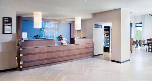 Fox Point Hotel | Hilton Garden Inn Providence