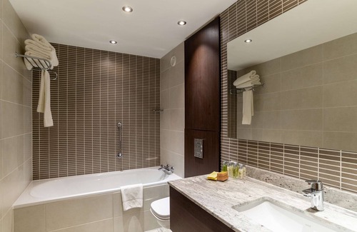 Gatwick Hotel | Hilton London Gatwick Airport