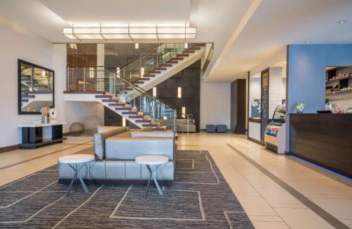 West Bloomington Hotel | Hilton Minneapolis Bloomington