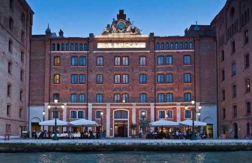 Molina Hotel | Hilton Molino Stucky Venice