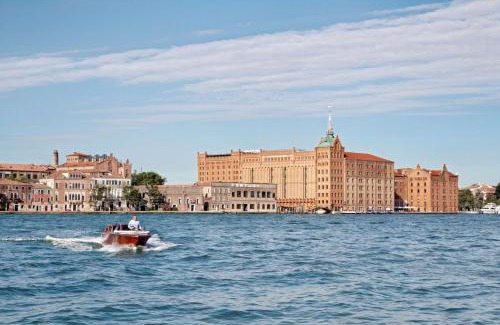 Molina Hotel | Hilton Molino Stucky Venice
