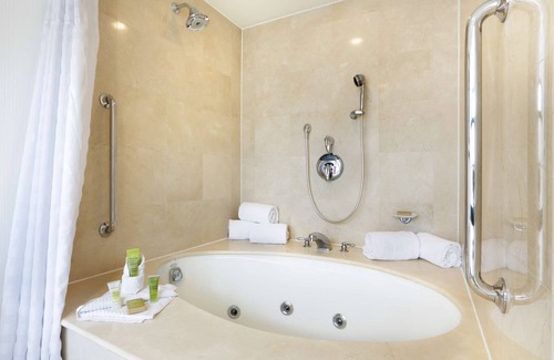 Mystic - New London Hotel | Hilton Mystic