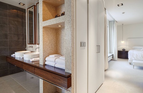 Haaleiti Hotel | Hilton Reykjavik Nordica