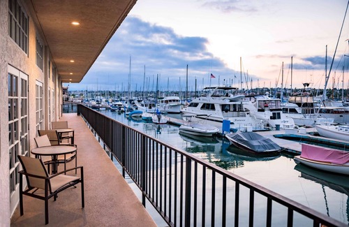 Downtown San Diego Hotel | Hilton San Diego Airport/Harbor Island