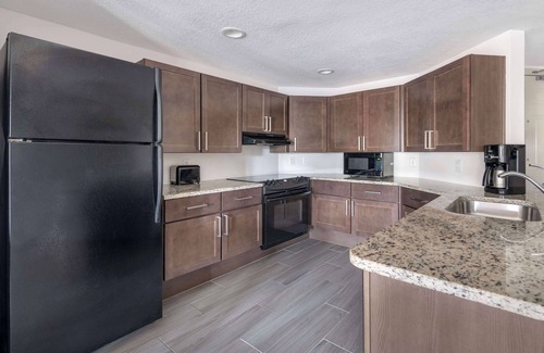 West Kissimmee Hotel | Hilton Vacation Club Aqua Sol Orlando West
