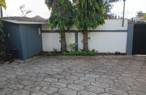Freetown Villa | Himma's Luxury Family Suite