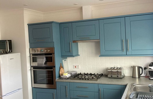 Treator Apartment | Hirst at No 8 - a delightful holiday property - a perfect holiday base!