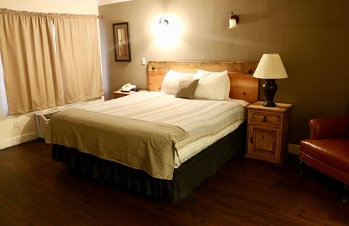 Gardnerville Hotel | Historian Inn