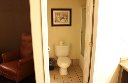 Gardnerville Hotel | Historian Inn