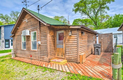 Arnolds Park House | Historic Cabin Retreat Steps to Okoboji Lake