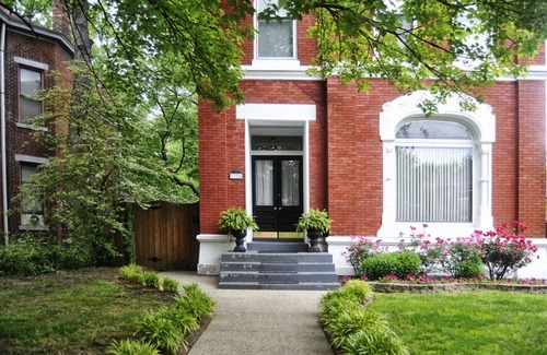 Old Louisville Apartment | Historic Old Louisville