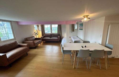 Niederdorf Apartment | HITrental Limmatquai Apartment