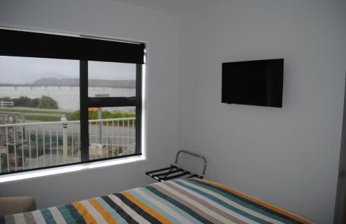 Hokitika Apartment | Hoki Boatshed Holiday Accommodation