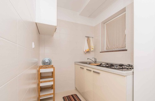 Klimno Apartment | Holiday apartment 250 m from the beach