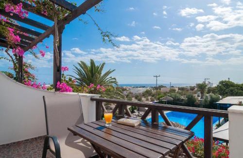 Perivolos Hotel | Holiday Beach Resort Santorini