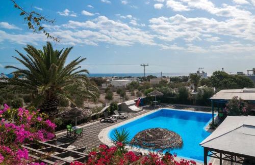 Perivolos Hotel | Holiday Beach Resort Santorini