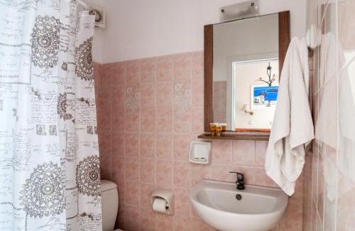 Perivolos Hotel | Holiday Beach Resort Santorini