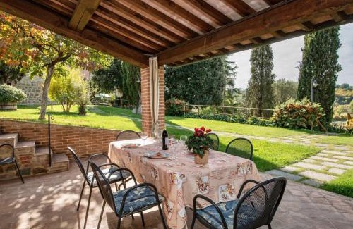 Popoltaio-Schiacciato House | Holiday Home Casa Graziani-1 by Interhome