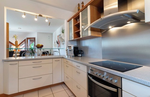 Kehl House | Holiday Home 'Ferienhaus Am Rhein' with Private Terrace, Balcony and Wi-Fi