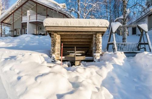 Kehys-Kainuu House | Holiday Home Hallantytär b4 paritalo inc- 2 ski ticke by Interhome